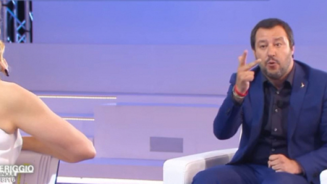 Matteo Salvini ospite da Barbara D'urso: 'Sono furioso!'