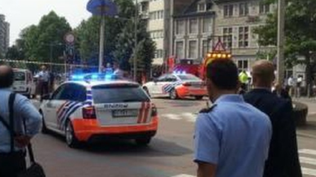 Sparatoria a Liegi in Belgio, un uomo uccide due poliziotti