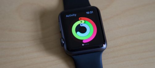 Apple watch saves teen's life (image via Flickr - William Hook)