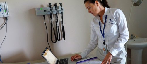 Nurse working in a hospital -- Orbis/Flickr