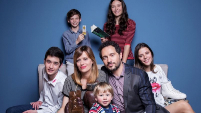 &Egrave; arrivata la felicit&agrave;: La famiglia regina della fiction.