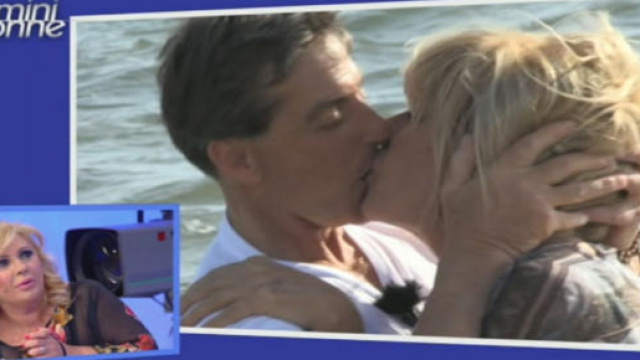 Uomini e Donne: Marco bacia Gemma Galgani
