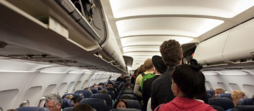 Busy, chaotic plane that may overwhelm a neurodivergent [Image via Free-Photos/Pixabay]