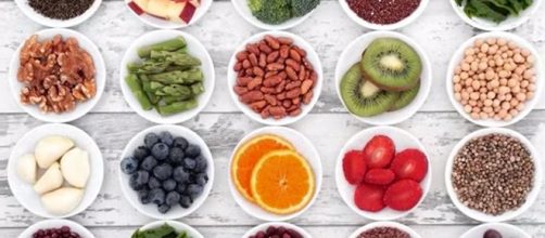 Nutritionists and diet bloggers are warning against Phytic acid, but what exactly is it? [Image credit: Plant Based Science London/YouTube]