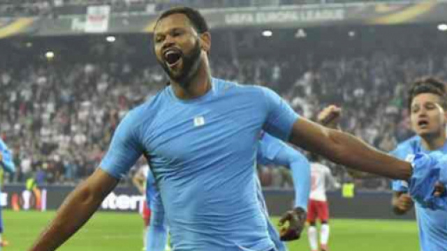 Emmanuel Macron a f&eacute;licit&eacute; l'OM pour qualification en finale de la Ligue Europa