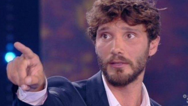 Gossip: Stefano De Martino sale in cattedra? L'indiscrezione