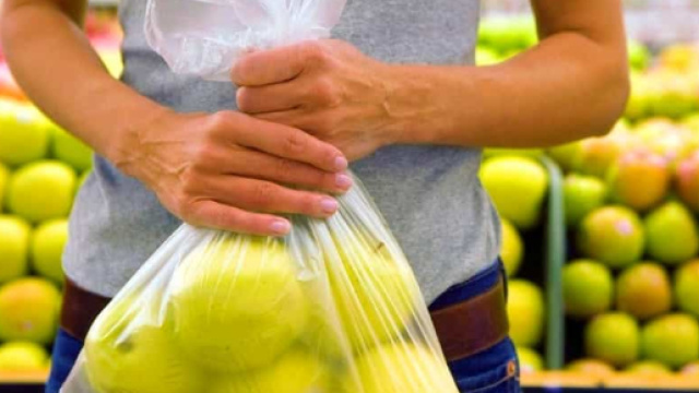 Sacchetti bio: per il Codacons sono fuorilegge almeno nel 72% dei casi