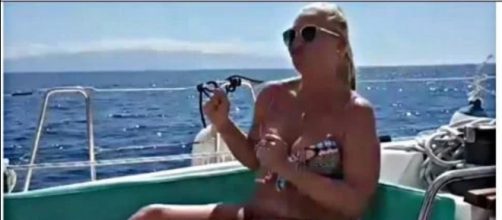 Bel&eacute;n Esteban, de vacaciones en la playa