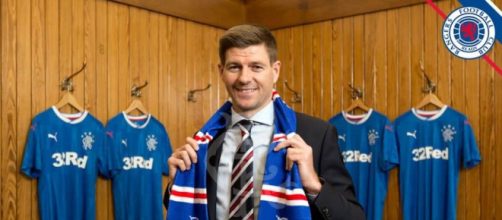 Steven Gerrard ser&aacute; el nuevo entrenador de este club