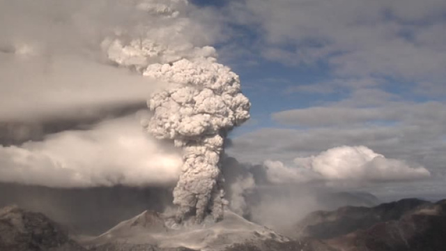 Eruzione vulcanica / Chait&eacute;n / Cile | RM clip 347-885-184 in HD ... - framepool.com
