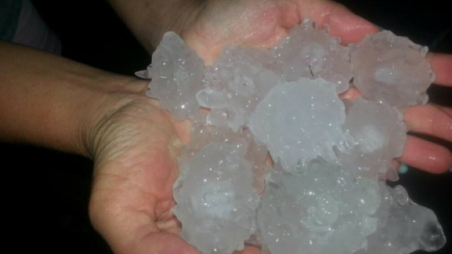 Forte grandinata colpisce Varese