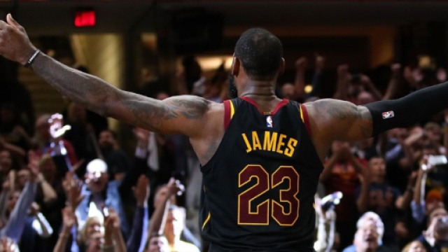 LeBron James hits game-winner at buzzer to give Cleveland ... - scmp.com