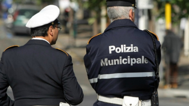 Vigili in affanno a Palermo: parte la caccia alle "reclute", ma ... - gds.it