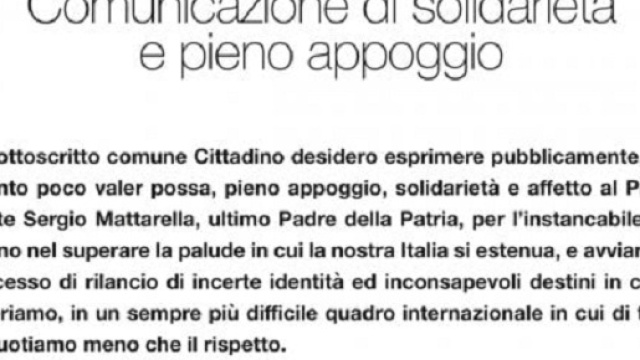 Compra mezza pagina sul giornale per esprimere solidariet&agrave; a Mattarella
