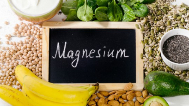 L'impomagnesemia &egrave; la carenza di magnesio: cause, sintomi, fonti alimentari di questo oligoelemento.