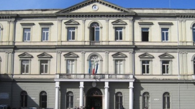 Nola, non passa il bilancio: sciolto il consiglio comunale