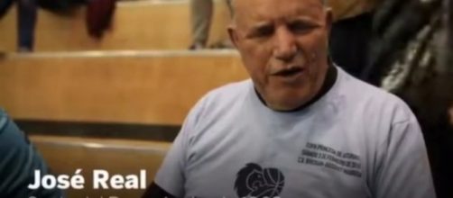 El fan&aacute;tico que no puede ver los partidos pero verdaderamente los disfruta