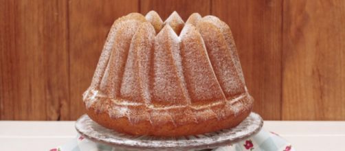 Ideal para presentar durante navidad, un postre con un bizcocho esponjoso y una presentaci&oacute;n impecable