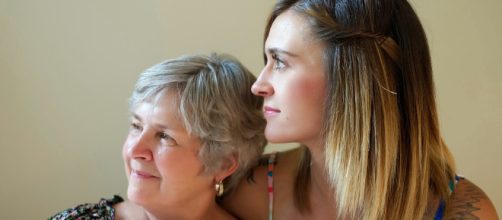 Make your mom feel special on Mother's Day. [image source: longleanna/Pixabay CC0]