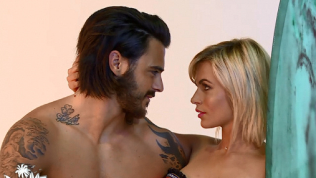 Benjamin et Carla tr&egrave;s proches ?