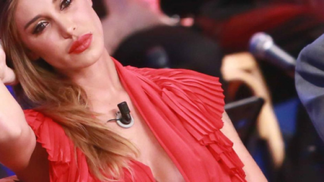 Grande Fratello Vip, Belen Rodriguez furiosa da Maurizio Costanzo - blastingnews.com