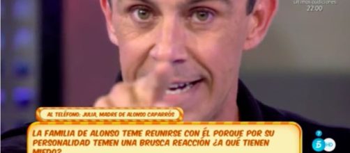 Alonso Caparr&oacute;s abandona S&aacute;lvame