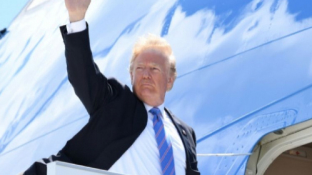 Trump se f&eacute;licite du succ&egrave;s du sommet de Singapour