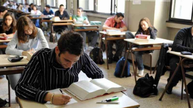 Esami di maturit&agrave; 2018: temi d'attualit&agrave; per la prima prova.