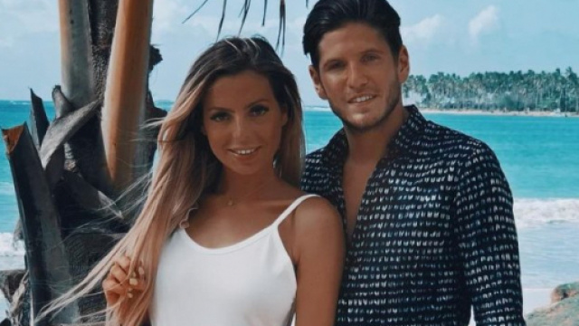 Moundir et les Apprentis Aventuriers : Hillary et S&eacute;bastien ... - potins.net