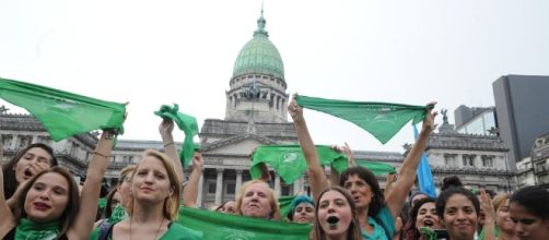 ARGENTINA/ La C&aacute;mara de Diputados vota por la despenalizaci&oacute;n del aborto en el pa&iacute;s