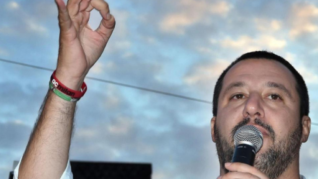 Salvini annuncia che impedir&agrave; nuovi sbarchi in Italia alle navi Ong