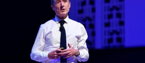 The new CEO of Super League - Robert Elstone - has been at the forefront of new plans to scrap the Super 8s. Image Source: twitter.com