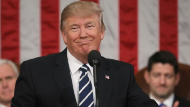 Le pr&eacute;sident Trump est &agrave; nouveau dans la tourmente.