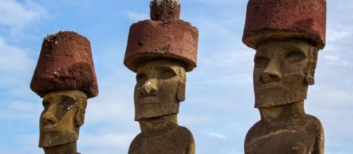 Descubren que los pukao fueron colocados sobre los Moai por medio de cuerdas
