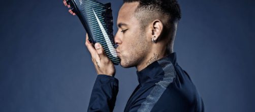 Neymar pide a Nike que congele una campa&ntilde;a de ropa que le relacionaba con el Real Madrid