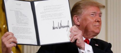 Donald Trump ordena la creaci&oacute;n de un ej&eacute;rcito espacial para Estados Unidos