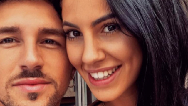 Giulia e Andrea paparazzati a cena con i genitori di lei