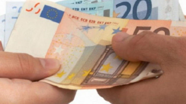 Stipendi in contanti, dal primo luglio divieto e multe fino a 5.000 euro