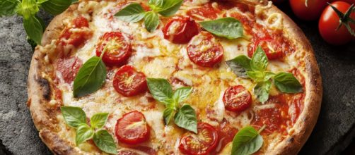 Pizza Original Hecha en Casa | Receta | Pizza en casa, Masa para y ... - pinterest.com