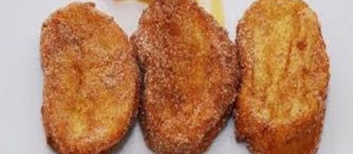 Torrijas dulces con nata y lim&oacute;n