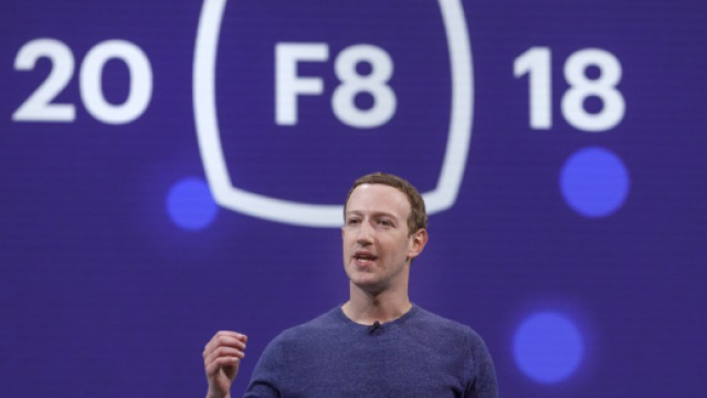 Facebook: in fase di test i gruppi a pagamento