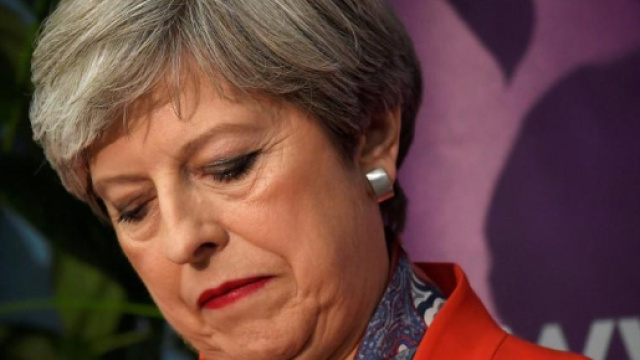 La scommessa di Theresa May: convincere Trump a conferemare la "relazione speciale" col Regno Unito
