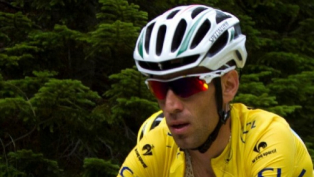Vincenzo Nibali in maglia gialla al Tour de France 2014