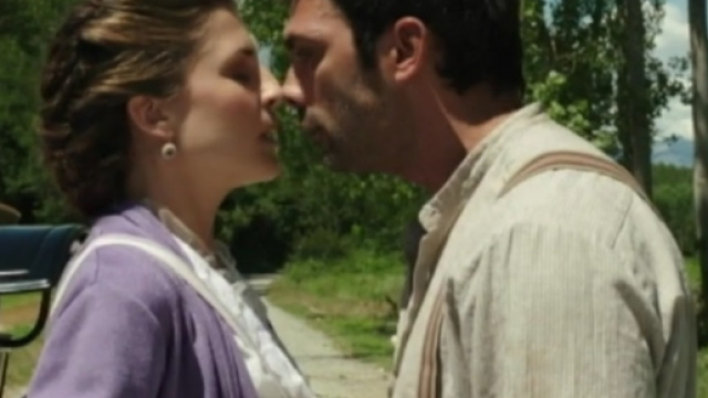 Sacrificio d'amore torna in TV, replica su Mediaset On Demand.