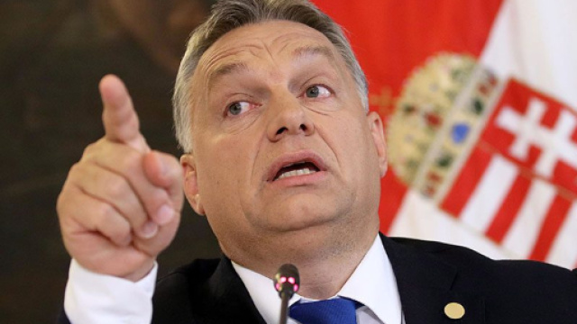 Le Parlement hongrois vient d'adopter une loi interdisant aux ONG de venir en aide aux migrants. | 24.hu - 24.hu