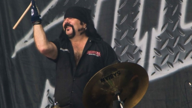 Musica in lutto: addio a Vinnie Paul, storico batterista heavy ... - unionesarda.it