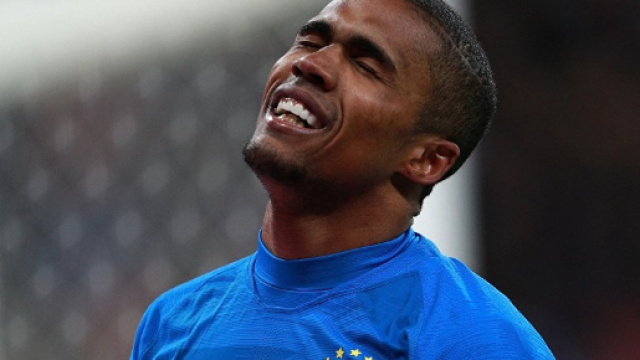 Douglas Costa rischia di metter fine al proprio mondiale