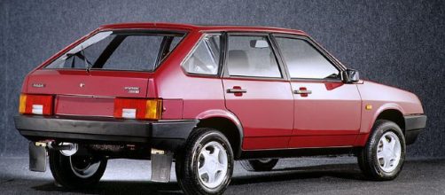 O Samara modernizou-se aos poucos, mas ainda parecia antiquado quando deixou de ser fabricado, em 2013