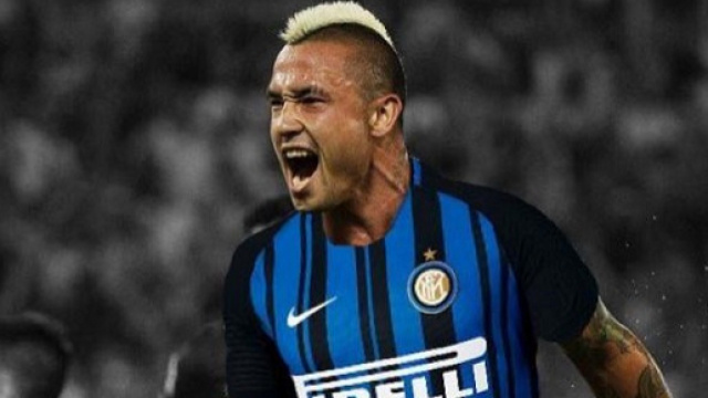 Nainggolan &egrave; ufficialmente un nuovo giocatore dell'Inter