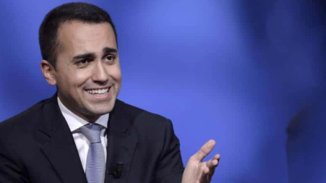 Di Maio annuncia mezz&rsquo;ora di internet gratis al giorno per tutti ed il web si scatena.